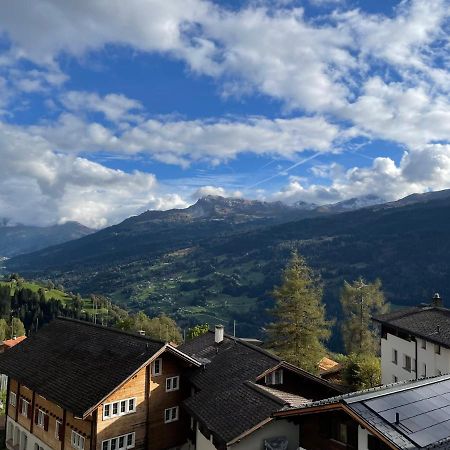 شقة Attic In The Alps Luzein المظهر الخارجي الصورة